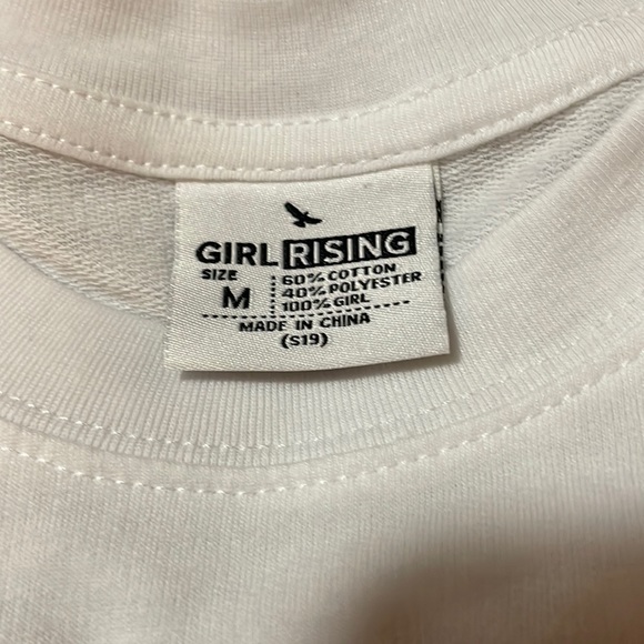 Long Sleeve Crop Top (M) - Picture 9 of 10